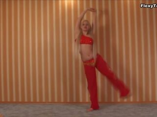 Magnificent flexible Russian teen Irina Pisulkina sex movie shows